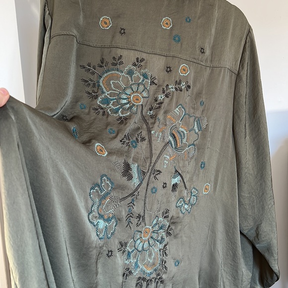 Statement piece - Picture 3 of 10